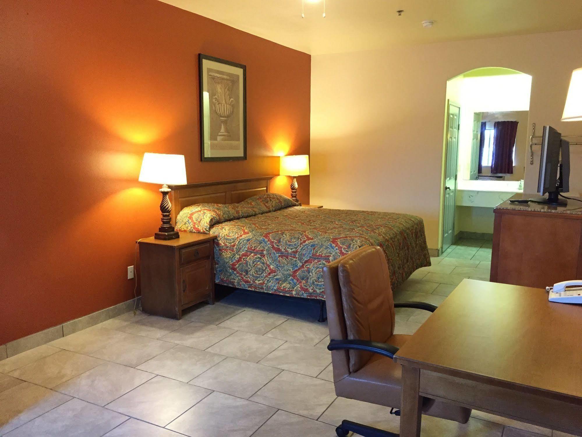 Boca Chica Inn And Suites Brownsville Exterior foto